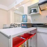 Beautiful 2Br Bassura City Apartment Next To Bassura Mall By Travelio