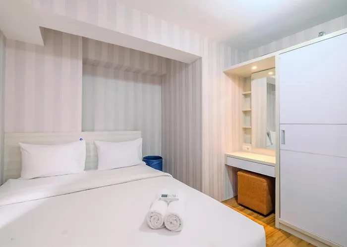 Beautiful 2Br Bassura City Apartment Next To Bassura Mall By Travelio