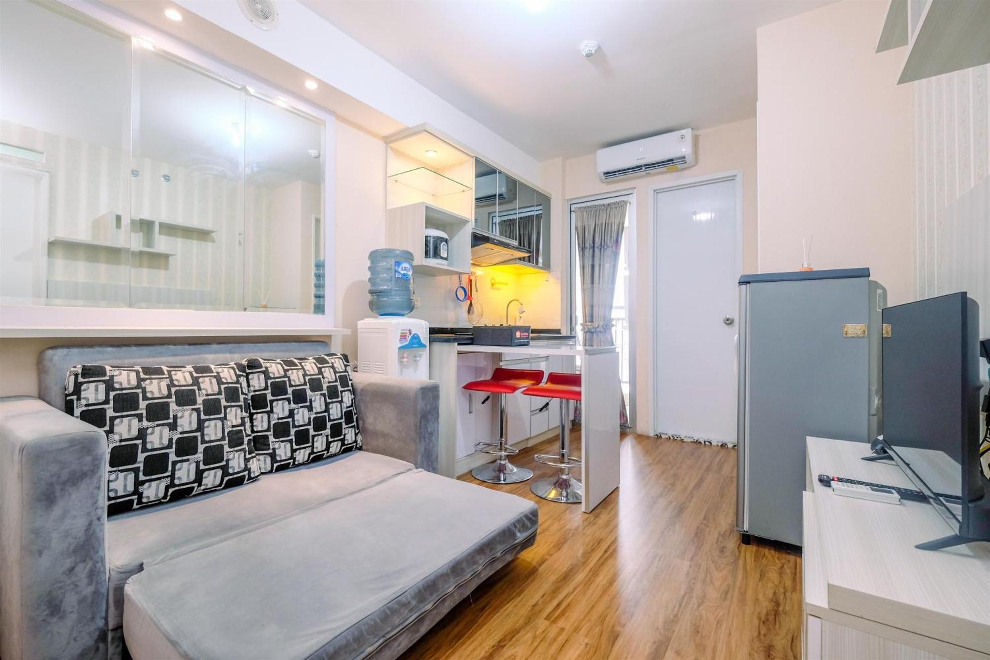 Beautiful 2br Bassura Next To Bassura Mall By Travelio