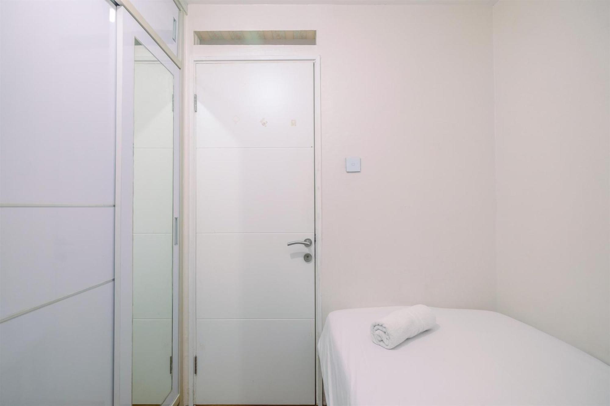 Beautiful 2br Bassura Next To Bassura Mall By Travelio Apartment *